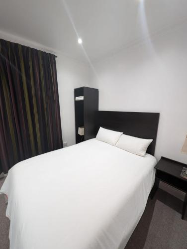 London Shelton Hotel - Accommodation Options