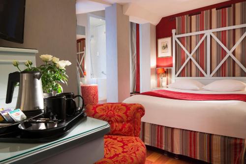 Louvre Bons Enfants Hotel - Positive Guest Reviews and Experiences