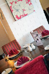 Lyndene Hotel - Accommodation Details