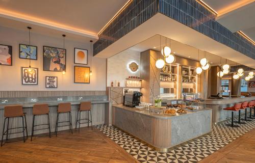 Maldron Hotel Liverpool City Centre - Accommodation Details