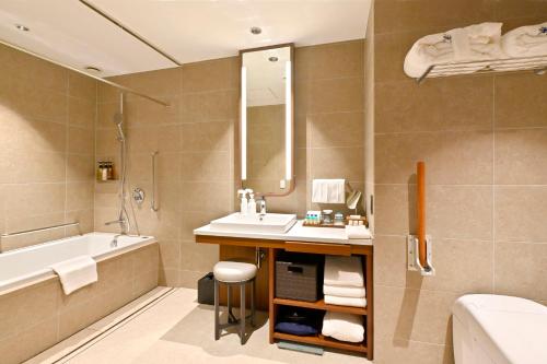 Marunouchi Hotel Review
