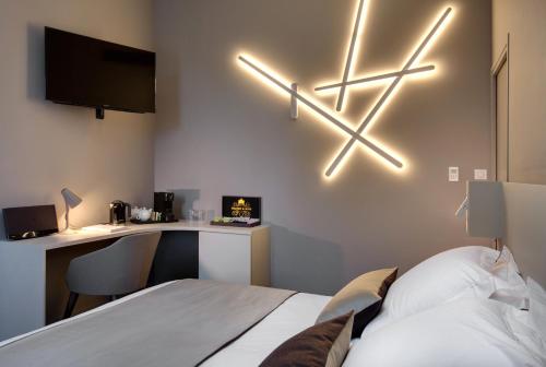 Mas De Boudan - Room Types and Amenities