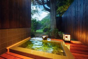 Matsuzakaya Honten - Amenities and Services