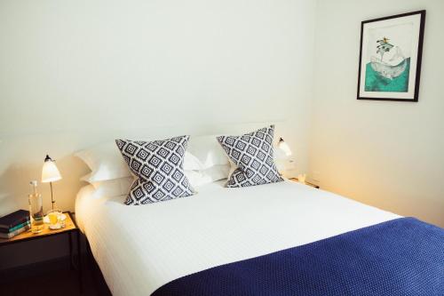 Merchants Manor Spa - Rooms and Amenities