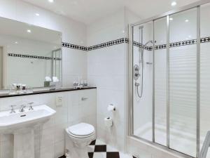 Mercure Manchester Norton Grange Hotel & Spa - Accommodation Details