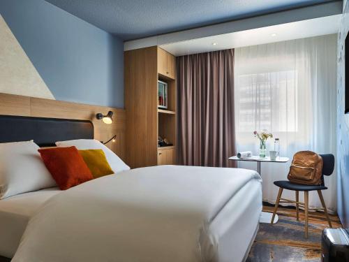Mercure Paris Gare De Lyon TGV - Amenities and Services