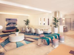 Mercure Villeneuve Loubet Plage - Prime Location and Accessibility