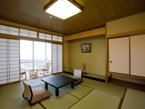 Mikawa Bay Hills Hotel - Accommodations