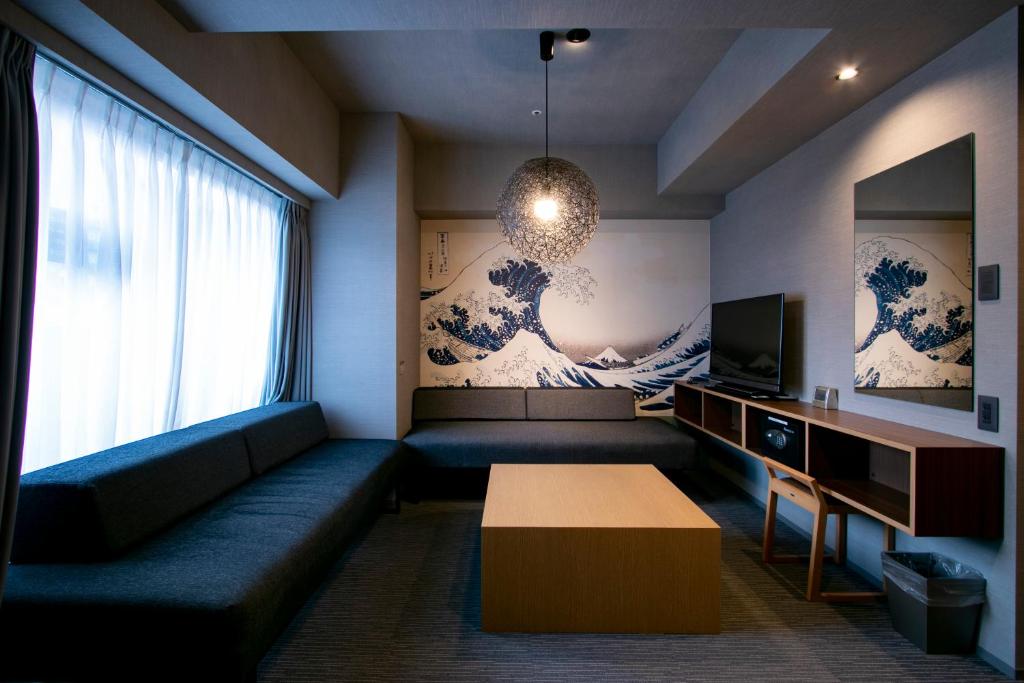 Minn Ueno - Room Types and Amenities