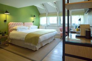 Minster Mill Hotel - Guest Experiences and Reviews