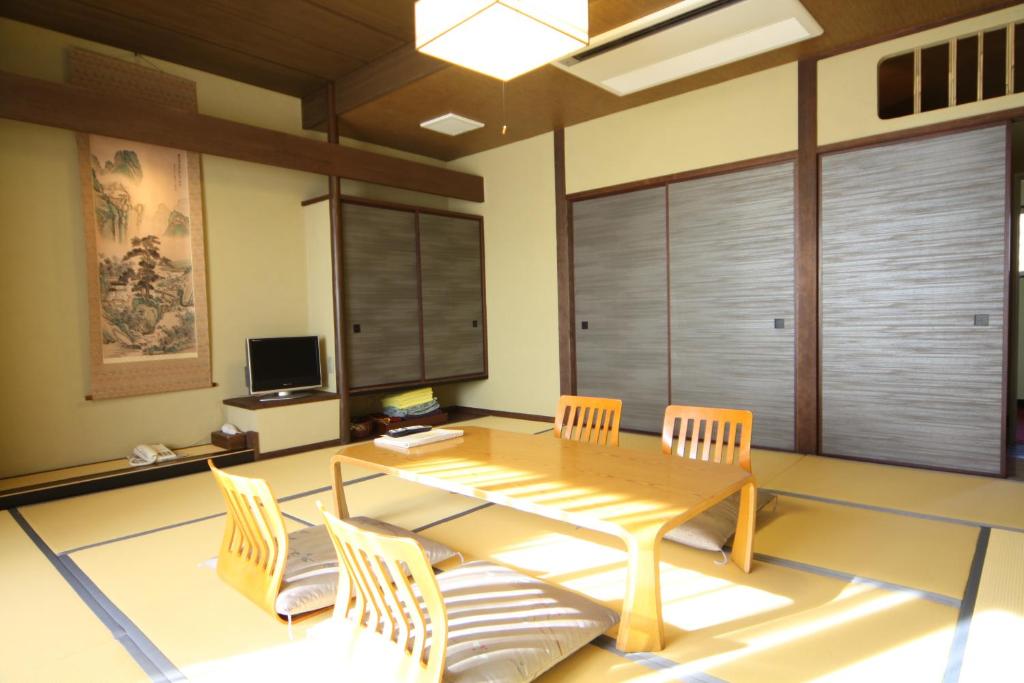 Miyahama Grand Hotel Review
