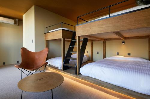 Mizuka Nakasu 5 - Unmanned Hotel - - Good To Know