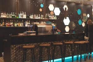 Motel One London-Tower Hill - Key Amenities Offered