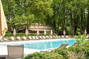 Moulin De Vernègues Hotel & Spa - Accommodation and Amenities