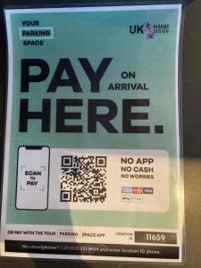 Moxy London Heathrow Airport - Amenities and Services