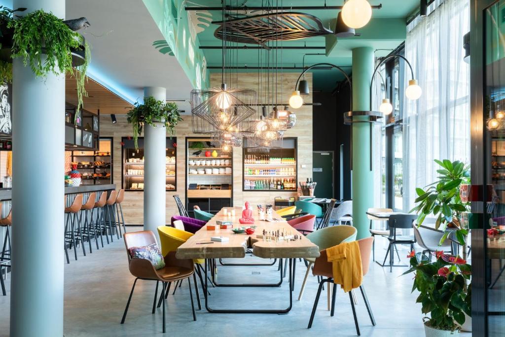 Moxy Paris Val D'europe - Guest Experiences and Reviews