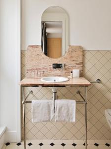 New Hotel Lafayette - Guest Ratings and Reviews