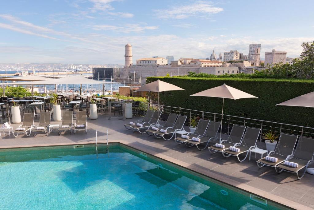 Novotel Marseille Vieux Port - Room Accommodations