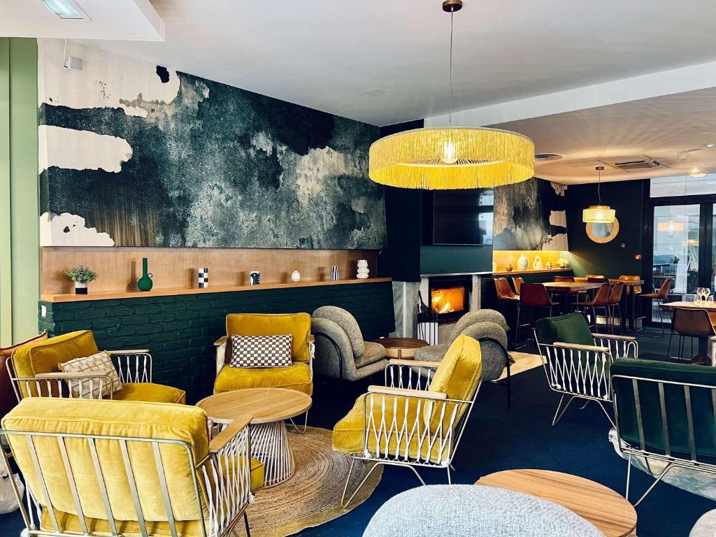 Novotel Paris Pont De Sevres - Accommodation Options