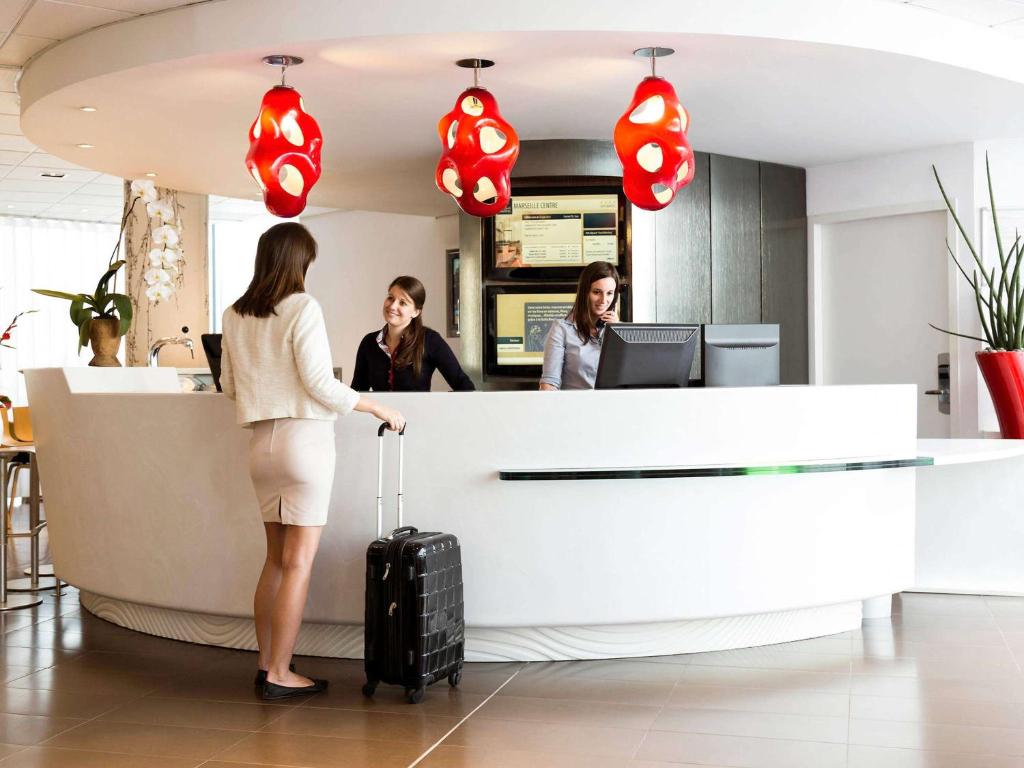 Novotel Suites Marseille Centre Euromed - Location and Accessibility