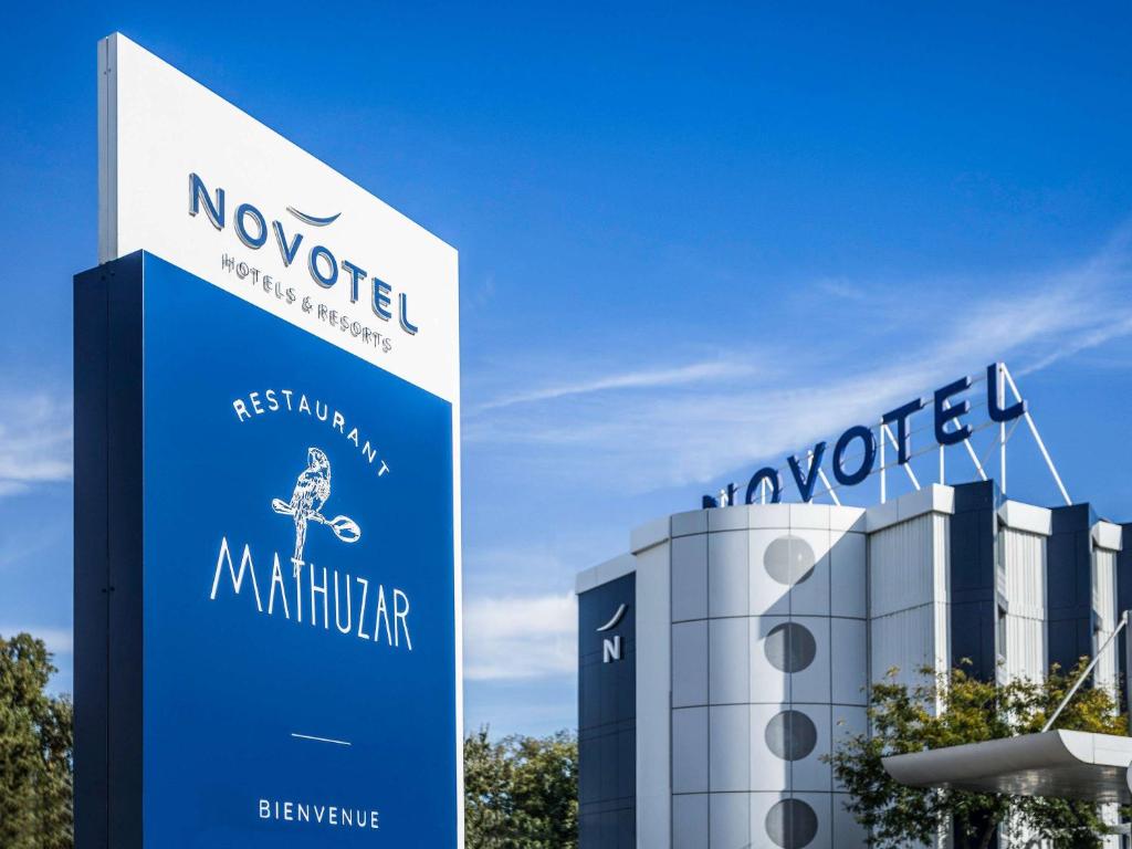 Novotel Valence South - Location and Accessibility