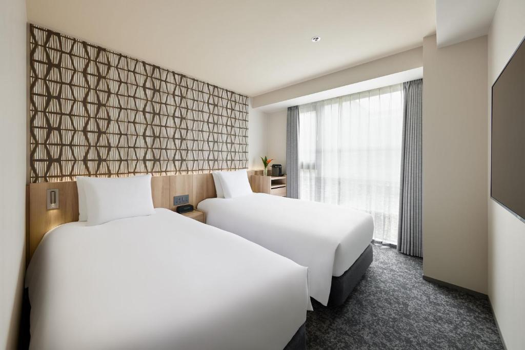Oakwood Hotel Oike Kyoto - Location and Accessibility