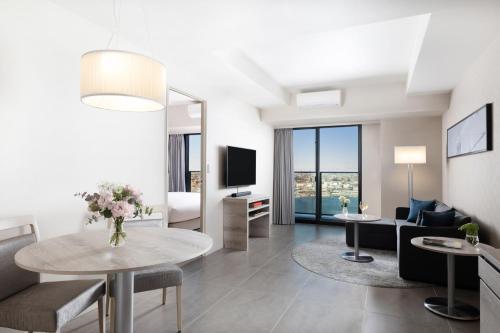 Oakwood Suites Yokohama Review