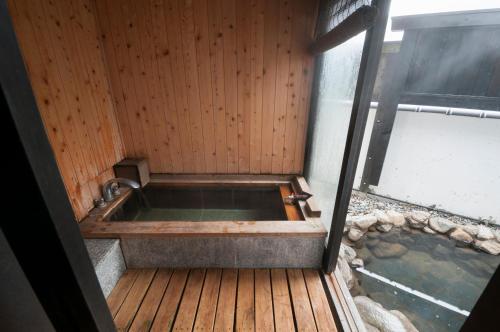 Okada Ryokan Warakutei - Accommodations