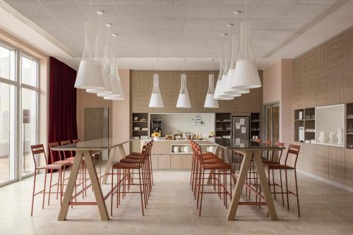 OKKO Hotels Lille Centre - Amenities and Services