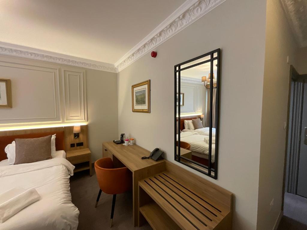 Old Mill Hotel & Lodge - Dining Experience