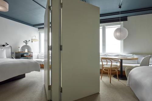One Hundred Shoreditch - Room Features and Amenities