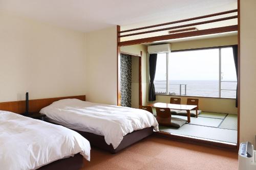 Ooedo Onsen Monogatari Beppu Seifu - Location and Accessibility