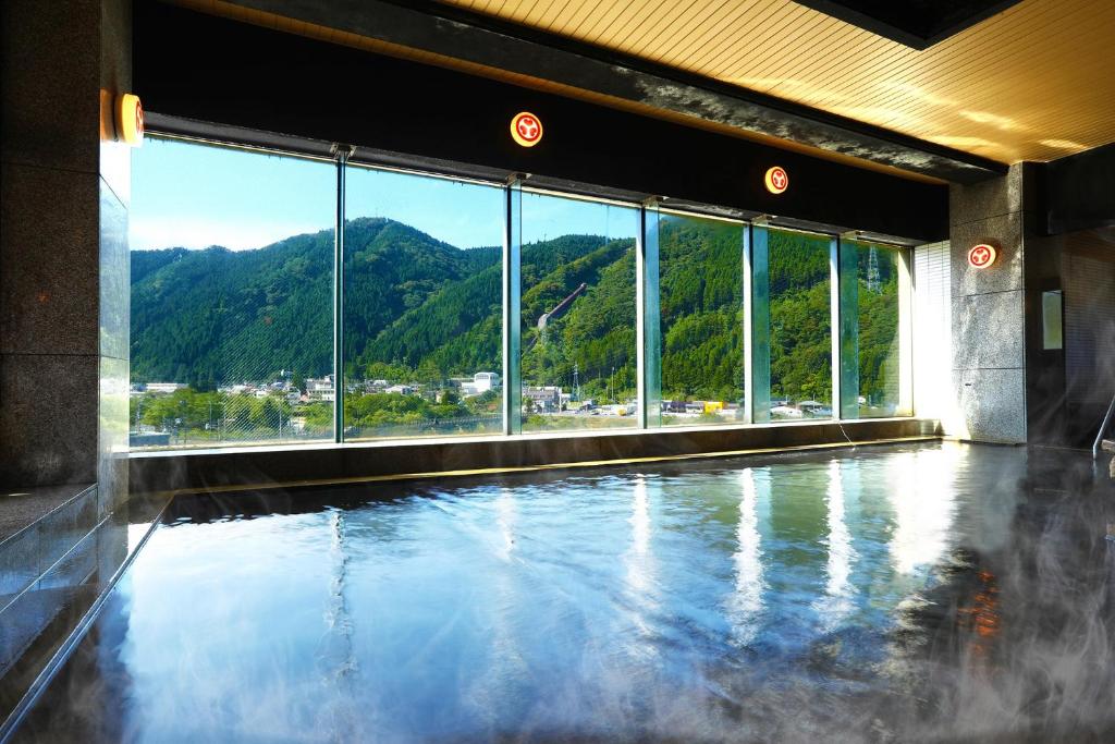 Ooedo Onsen Monogatari Kounkaku Review