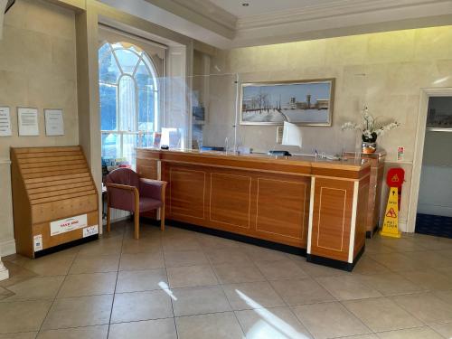 Orchard Hotel - Location Highlights