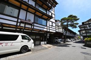 Osakaya Ryokan - Accommodations and Amenities