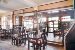 OYO The Green Man Pub And Hotel - Location Highlights