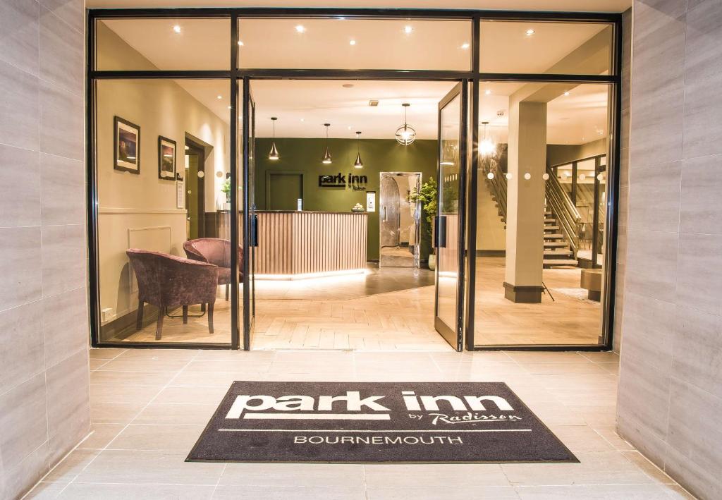 Park Inn by Radisson Bournemouth - Convenient Amenities