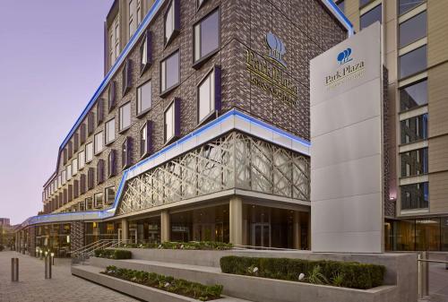 Park Plaza London Waterloo - Accommodation and Amenities