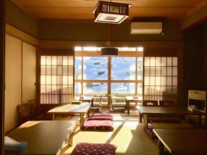 Plum House Otaru - Amenities and Services