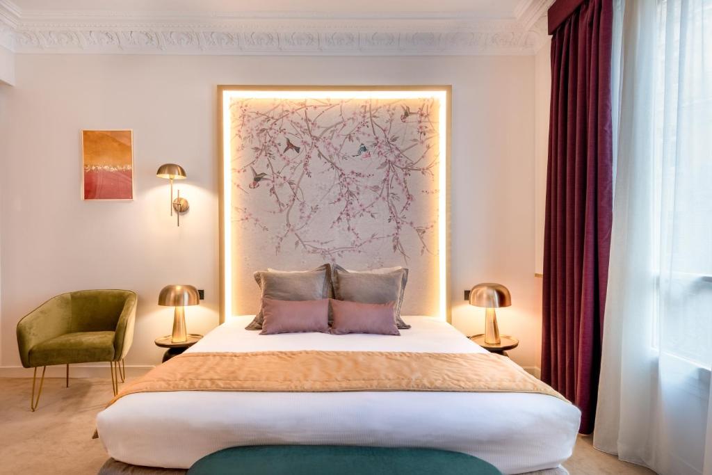 Princess Caroline - Prime Location Highlights