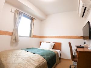 Racks in a Way That - Budget-Friendly Accommodations in Osaka
