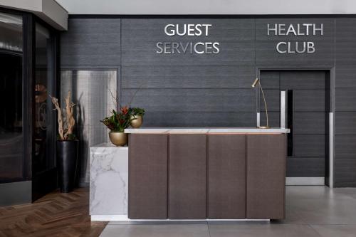 Radisson Blu Hotel London Stansted Airport - Convenient Airport Location