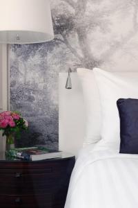Renaissance Paris Nobel Tour Eiffel Hotel - Exceptional Amenities