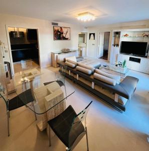 Residence Carlton Riviera - Apartment Features and Amenities