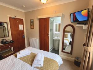 Riviera Lodge Hotel - Good To Know