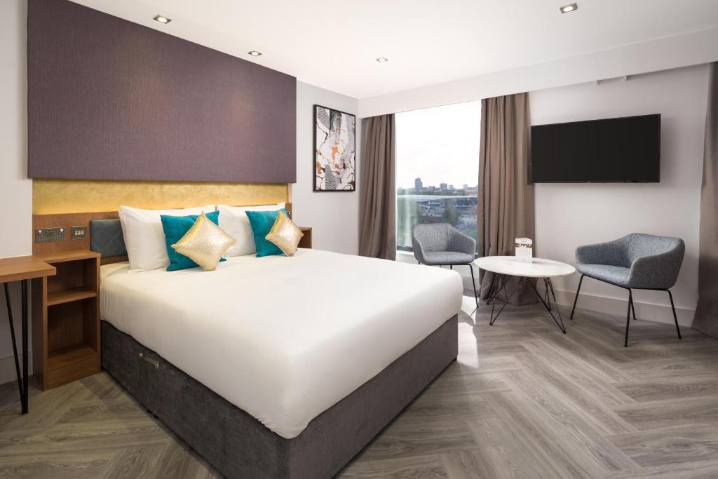 Roomzzz London Stratford - Facilities and Amenities