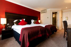 Rose And Crown Hotel - Guest Reviews and Feedback