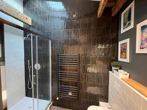 Saint Jacques Disney - Features and Amenities