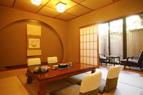 Sennennoyu Gonzaemon - Accommodation and Facilities