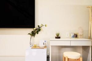 Shangye Super Luxury 4 People Among Dongjing Super Level Central Ybod Shangye Park 3 Minutes Train 1 Minute Super Luxurious Free Wifi Take the Forest to Blow the Wind - Complimentary Amenities